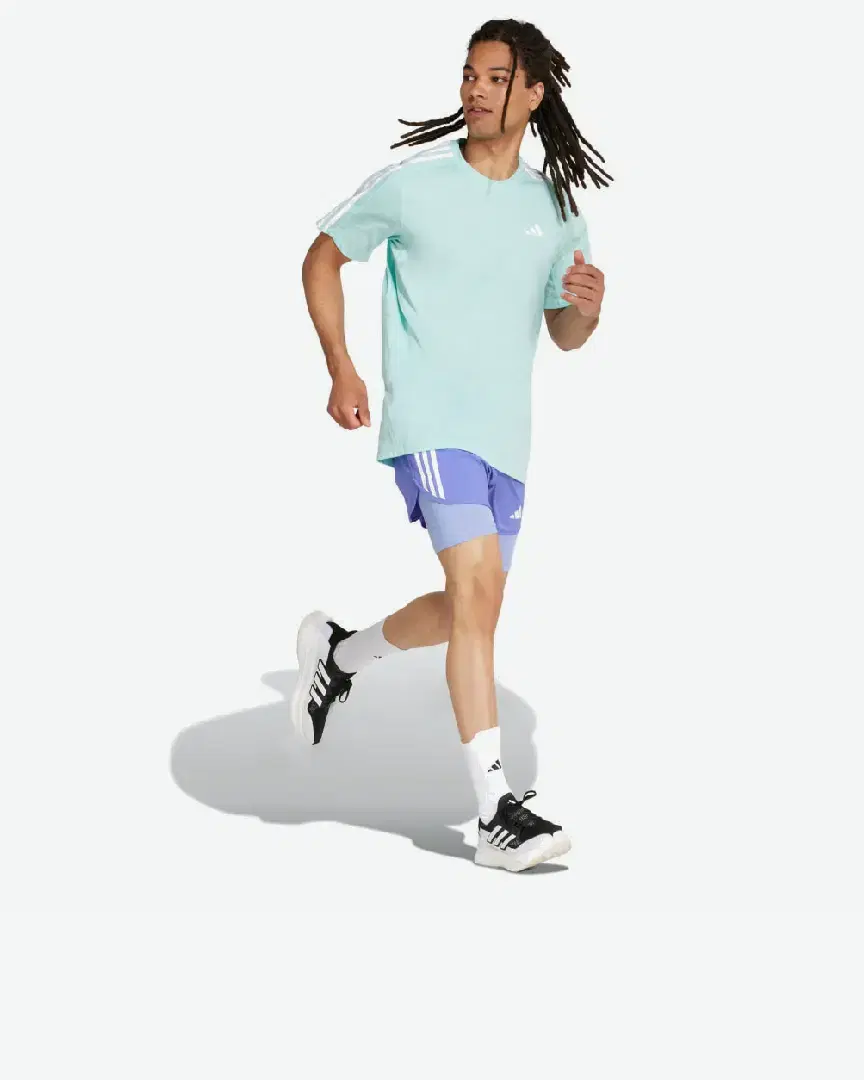 Short Adidas 2-En-1 Own The Run 3 Bandes M - IS9583 (2) au meilleur prix !