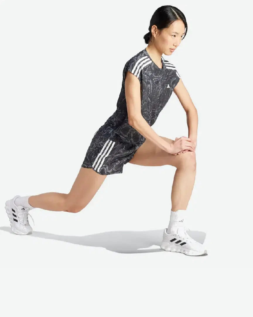 Short Adidas Imprimé Intégral Own The Run Excite Aeroready W - IM5425 (2) au meilleur prix !