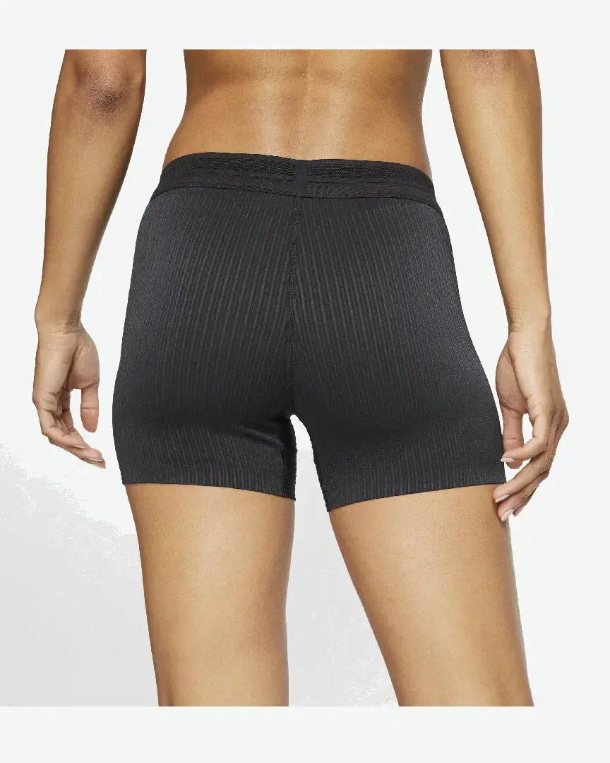 Short Ajusté Nike Dri-Fit Adv W - CJ2367-010 (2) au meilleur prix !