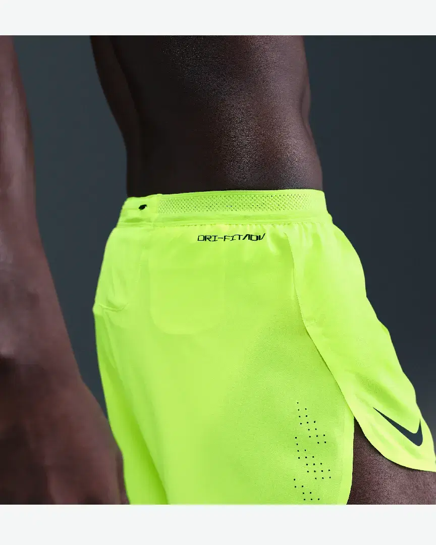 Short Avec Sous-Short Intégré 10 Cm Dri-Fit Adv Nike Aeroswift M - FN3352-702 (2) au meilleur prix !