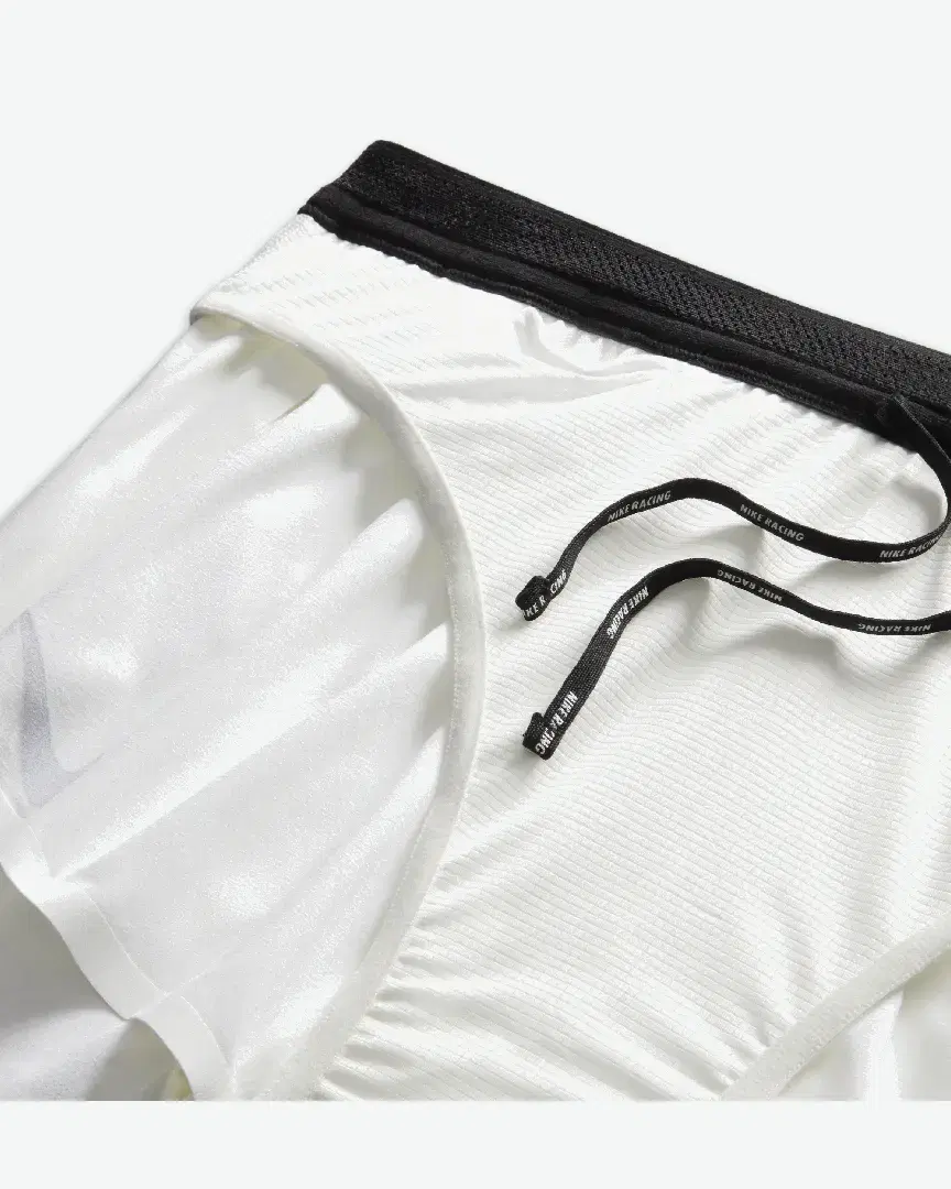 Short Avec Sous-Short Intégré 5 Cm Dri-Fit Adv Nike Aeroswift M - FN3349-121 (3) au meilleur prix !