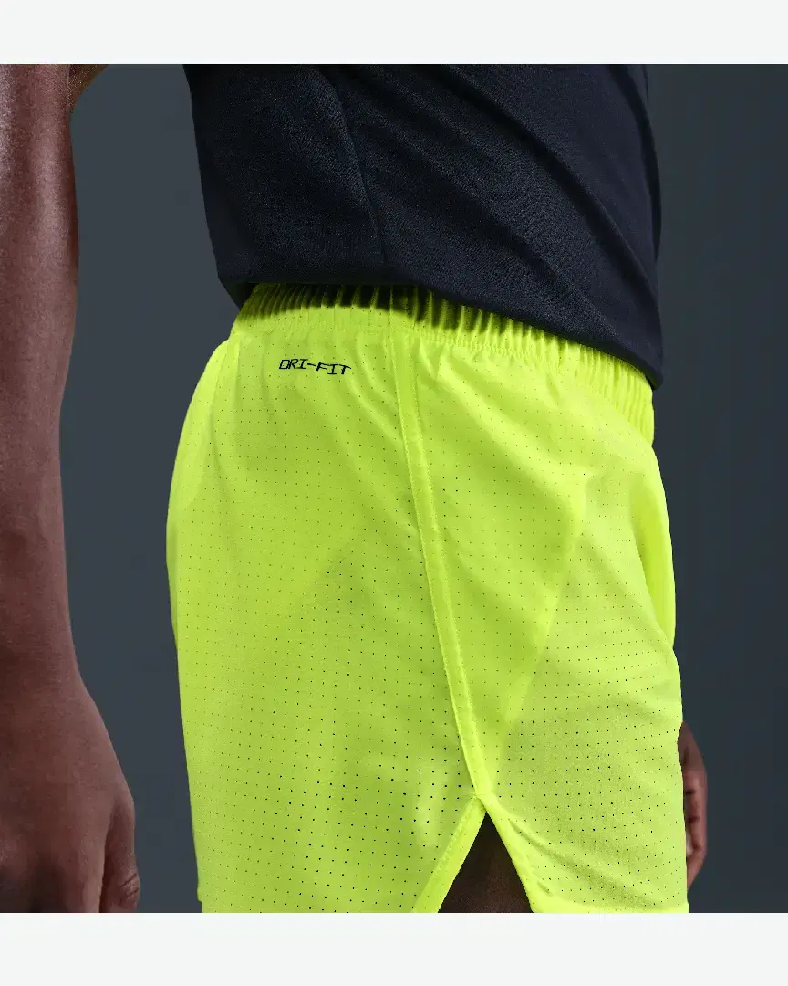 Short Avec Sous-Short Intégré 8 Cm Dri-Fit Nike Fast M - FN3355-702 (2) au meilleur prix !