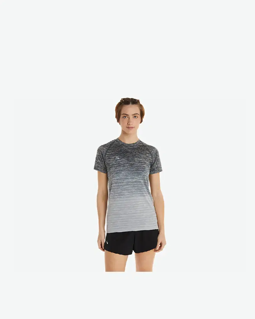Tee-Shirt À Manches Courtes Asics Seamless W - 2012C385-020 (0) au meilleur prix !