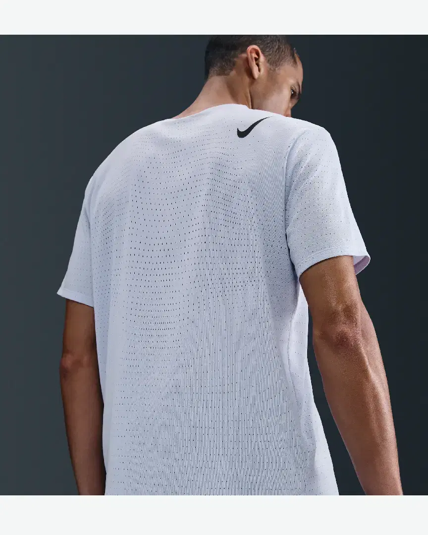 Tee-Shirt Nike Aeroswift M - HJ3377-057 (1) au meilleur prix !