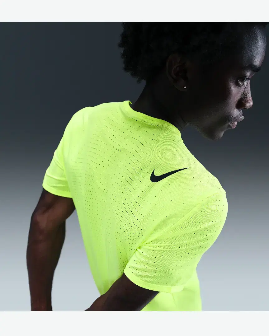 Tee-Shirt Nike Aeroswift M - HJ3377-702 (1) au meilleur prix !