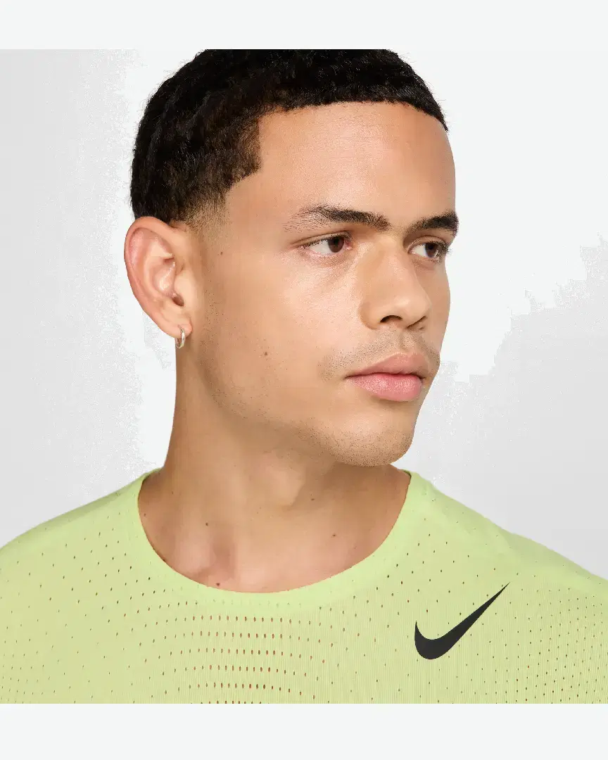 Tee-Shirt Nike Aeroswift M - HJ3377-736 (2) au meilleur prix !