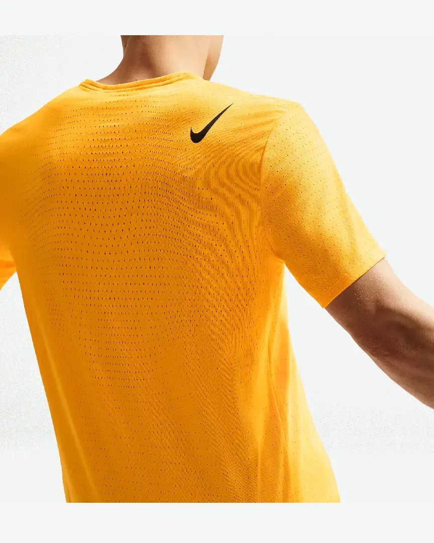 Tee-Shirt Nike Aeroswift M - HJ3377-845 (1) au meilleur prix !