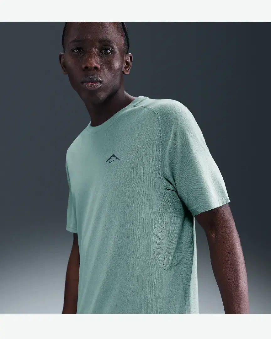 Tee-Shirt Nike Solar Chase M - HJ3580-017 (0) au meilleur prix !