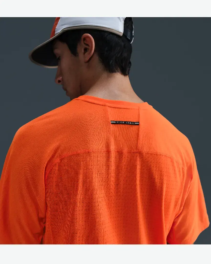 Tee-Shirt Nike Solar Chase M - HJ3580-819 (1) au meilleur prix !