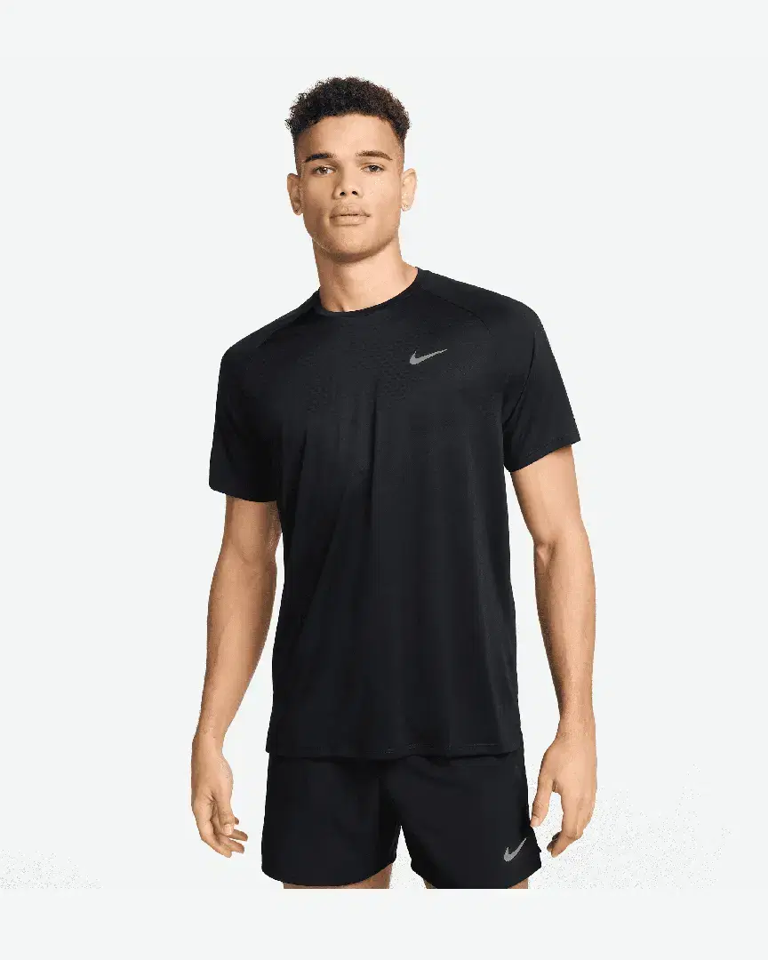 Tee-Shirt Nike Stride M - HV5203-010 (0) au meilleur prix !