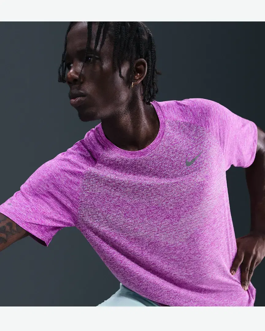 Tee-Shirt Nike Stride M - HV5203-551 (2) au meilleur prix !