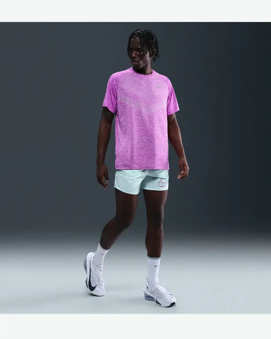 Tee-Shirt Nike Stride M - HV5203-551 (3) au meilleur prix !