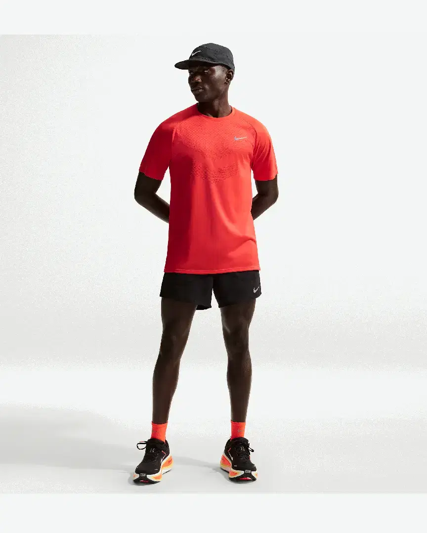 Tee-Shirt À Manches Courtes Et Motifs Réfléchissants Dri-Fit Adv Nike Stride M - HV5203-696 (3) au meilleur prix !