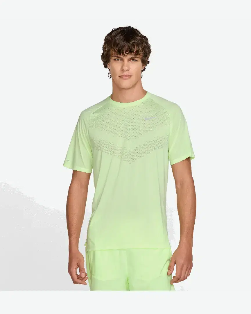 Tee-Shirt Nike Stride M - HV5203-701 (0) au meilleur prix !