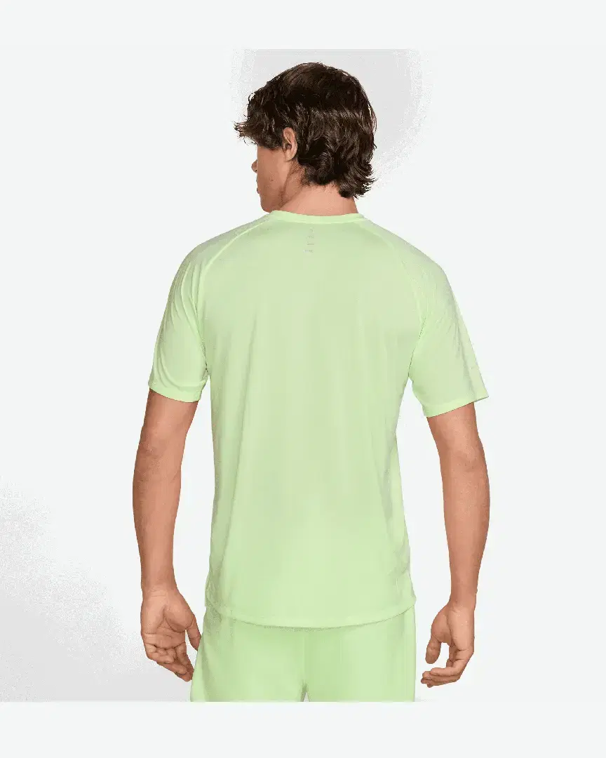 Tee-Shirt Nike Stride M - HV5203-701 (1) au meilleur prix !