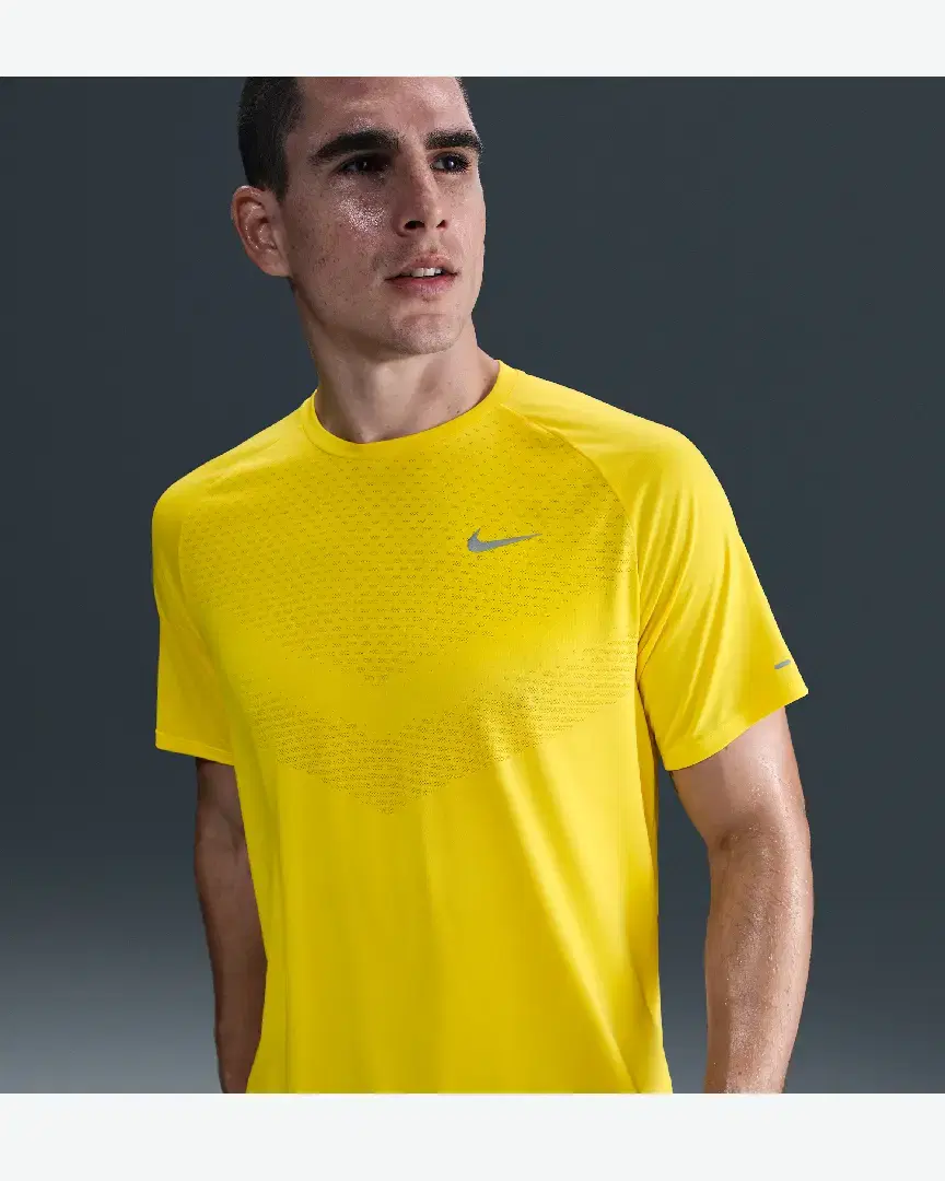 Tee-Shirt Nike Stride M - HV5203-718 (0) au meilleur prix !