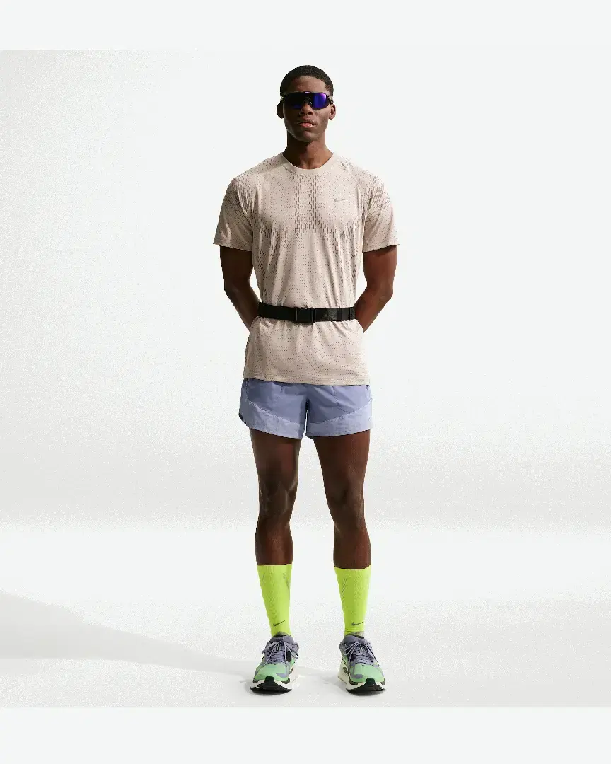 Tee-Shirt À Manches Courtes Et Motifs Réfléchissants Dri-Fit Adv Nike Stride M - IF2088-236 (3) au meilleur prix !