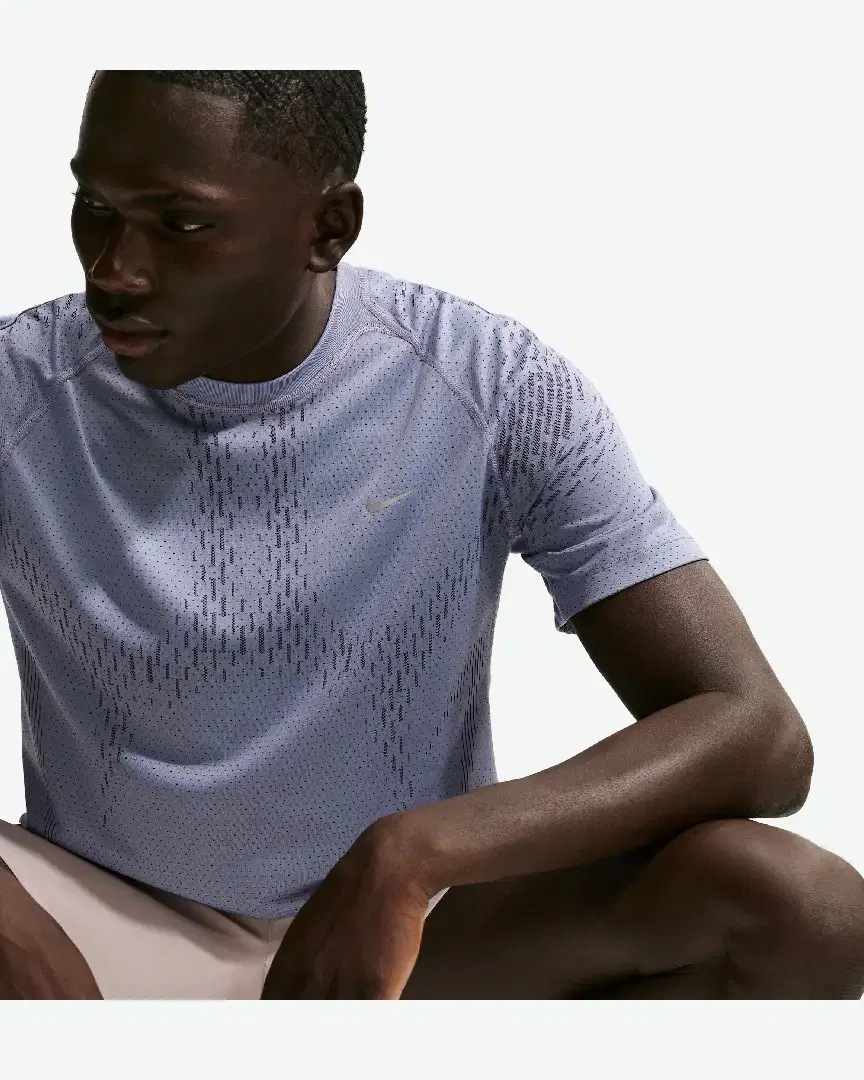 Tee-Shirt À Manches Courtes Et Motifs Réfléchissants Dri-Fit Adv Nike Stride M - IF2088-506 (2) au meilleur prix !