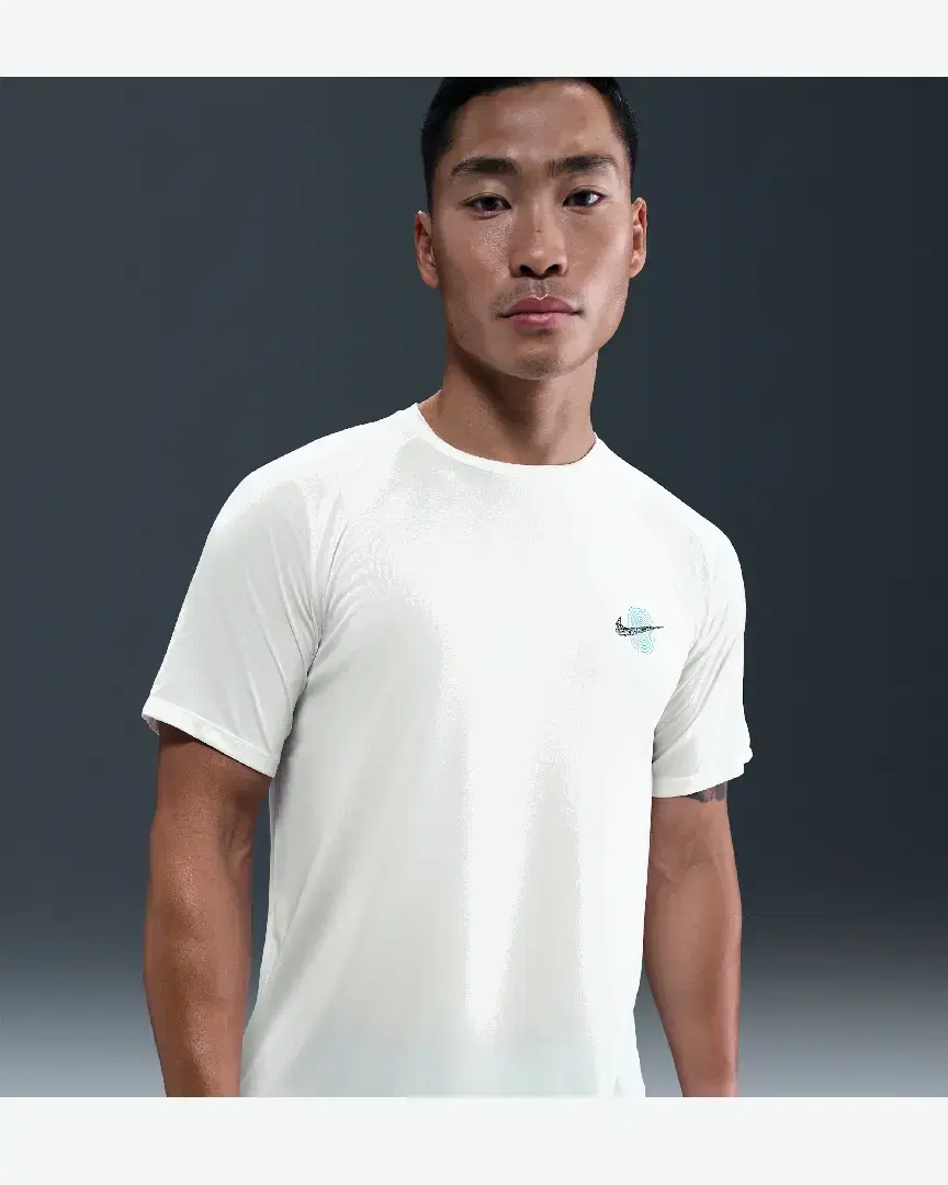 Tee-Shirt À Manches Courtes Et Motifs Réfléchissants Dri-Fit Adv Nike Stride M - IM7426-133 (0) au meilleur prix !