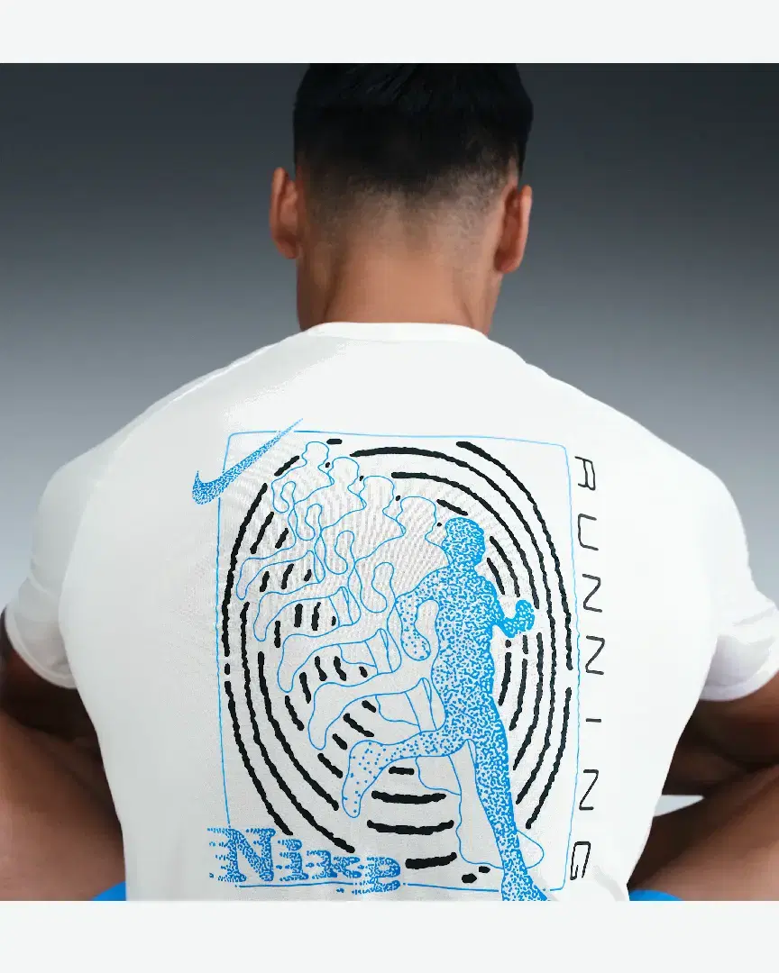 Tee-Shirt À Manches Courtes Et Motifs Réfléchissants Dri-Fit Adv Nike Stride M - IM7426-133 (1) au meilleur prix !