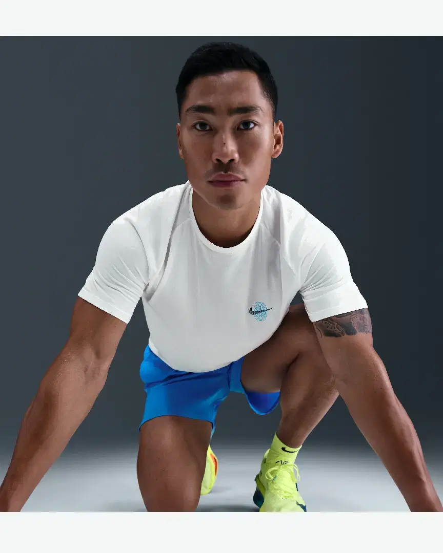 Tee-Shirt À Manches Courtes Et Motifs Réfléchissants Dri-Fit Adv Nike Stride M - IM7426-133 (2) au meilleur prix !