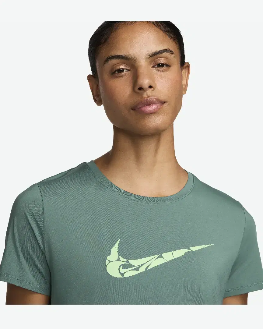 Tee-Shirt À Manches Courtes Dri-Fit Nike One Swoosh W - FN2618-361 (2) au meilleur prix !