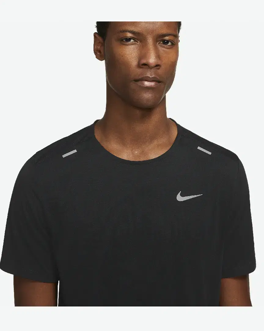 Tee-Shirt À Manches Courtes Dri-Fit Nike Rise 365 M - CZ9184-013 (2) au meilleur prix !