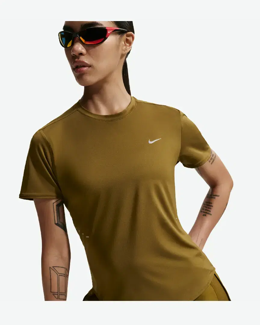 Tee-Shirt À Manches Courtes Dri-Fit Nike Swift Wool W - HM9698-368 (2) au meilleur prix !