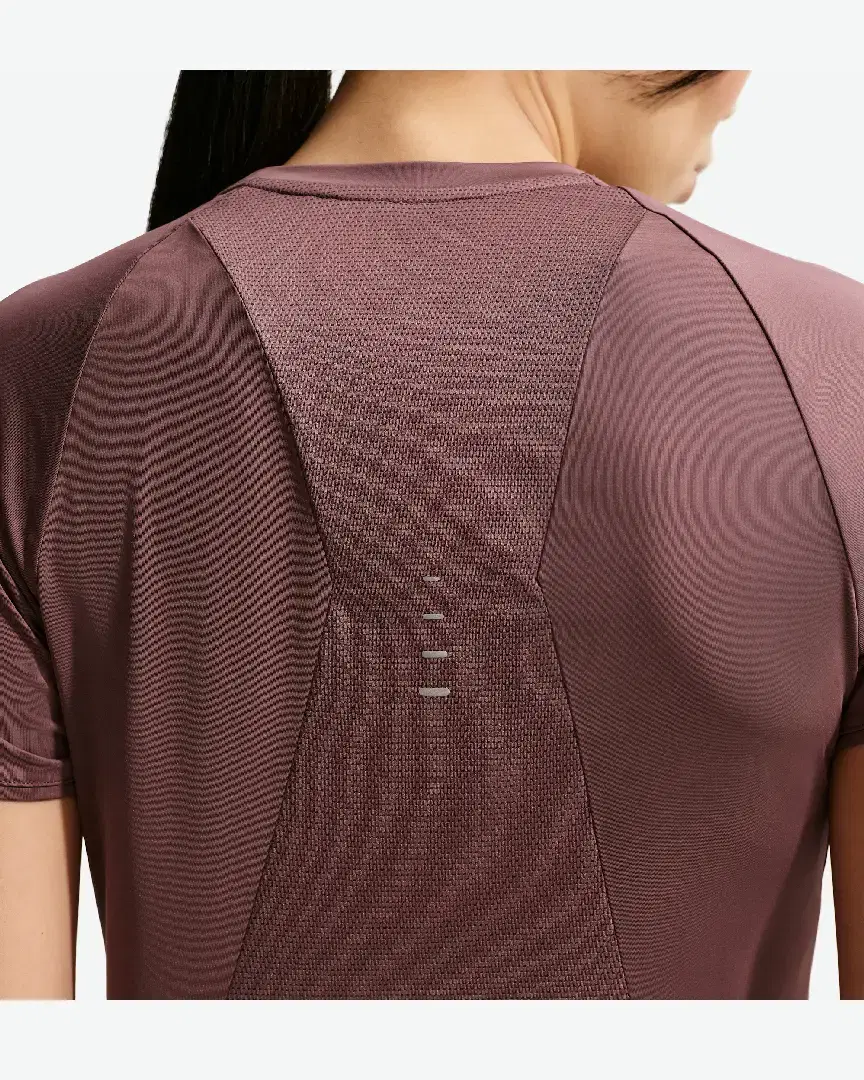 Tee-Shirt À Manches Courtes Dri-Fit Nike Swift Wool W - HM9698-502 (1) au meilleur prix !