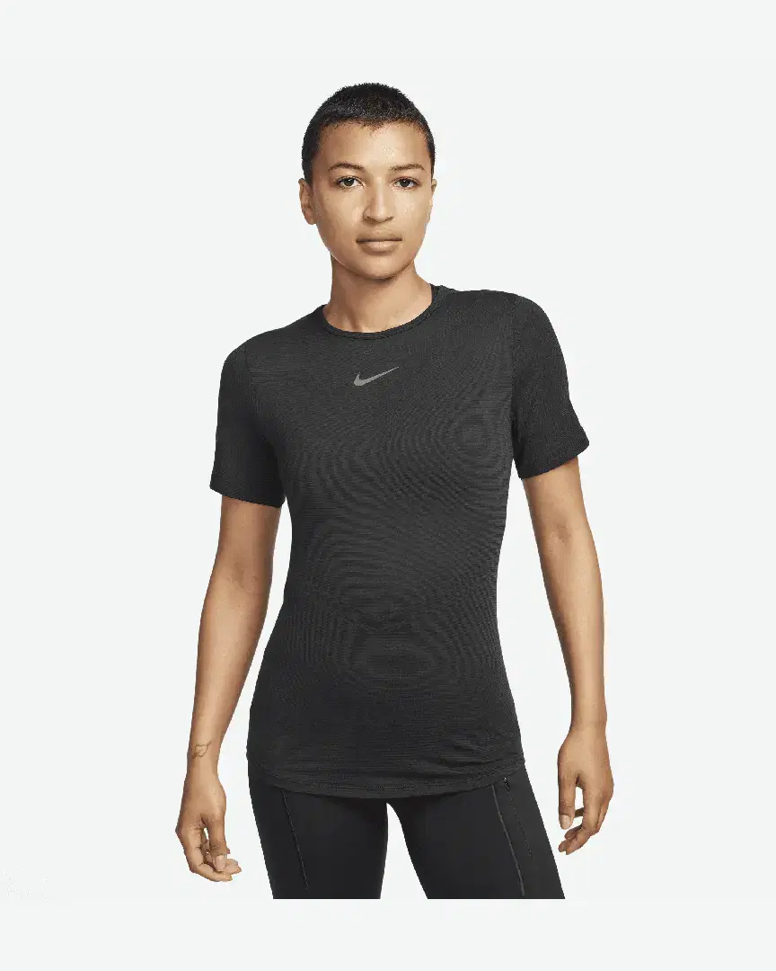 Tee-Shirt À Manches Courtes Dri-Fit Nike Swift Wool W - FB4473-010 (0) au meilleur prix !