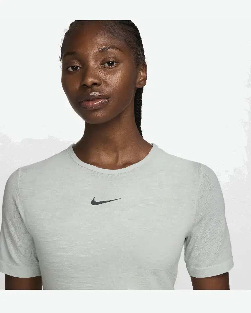 Tee-Shirt À Manches Courtes Dri-Fit Nike Swift Wool W - FB4473-394 (2) au meilleur prix !