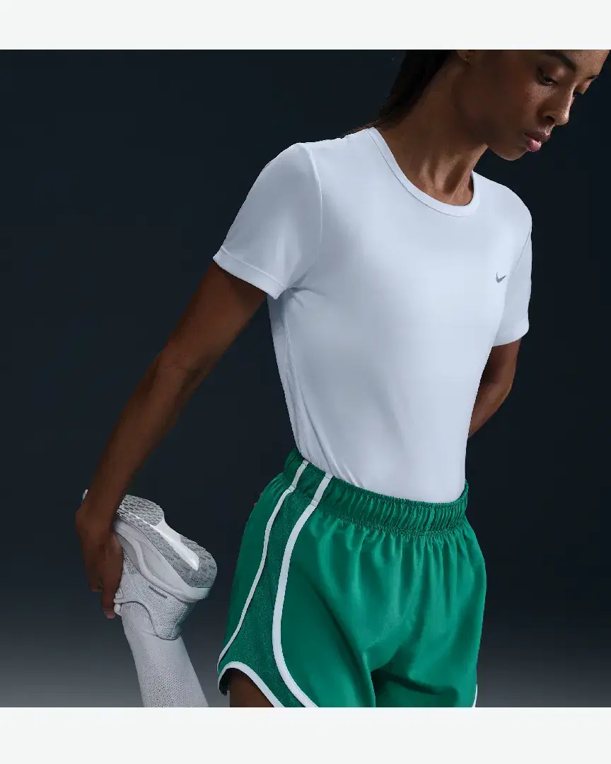 Tee-Shirt À Manches Courtes Dri-Fit Nike Tempo W - HQ0648-100 (2) au meilleur prix !