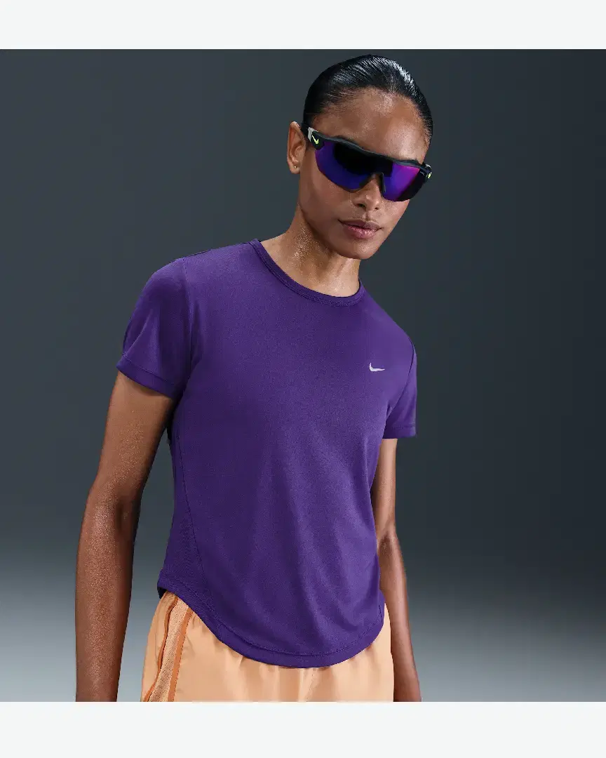 Tee-Shirt À Manches Courtes Dri-Fit Nike Tempo W - HQ0648-547 (1) au meilleur prix !