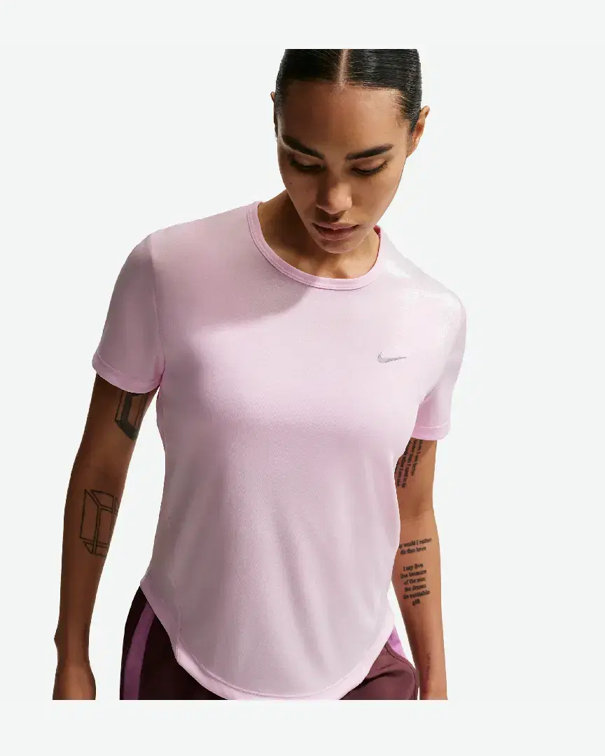 Tee-Shirt À Manches Courtes Dri-Fit Nike Tempo W - HQ0648-663 (0) au meilleur prix !