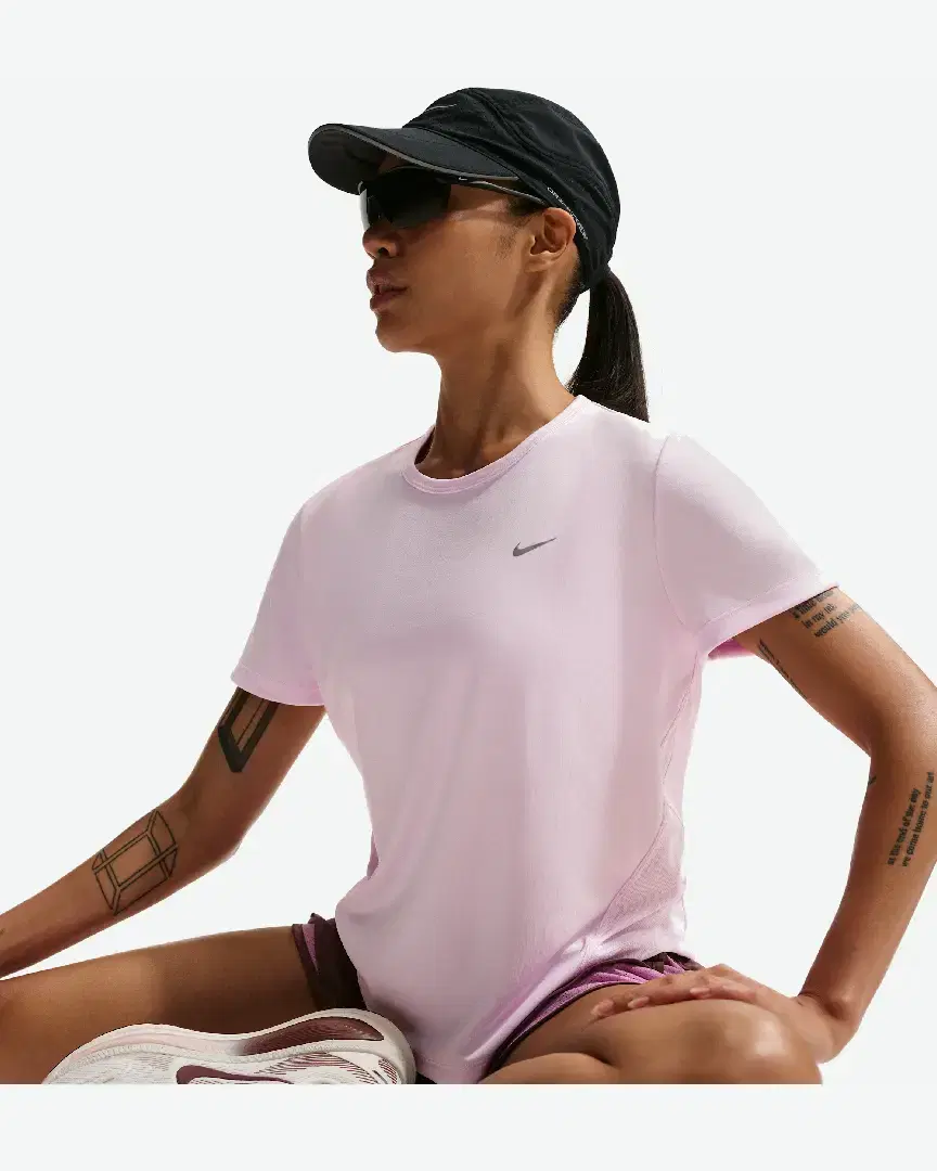 Tee-Shirt À Manches Courtes Dri-Fit Nike Tempo W - HQ0648-663 (2) au meilleur prix !