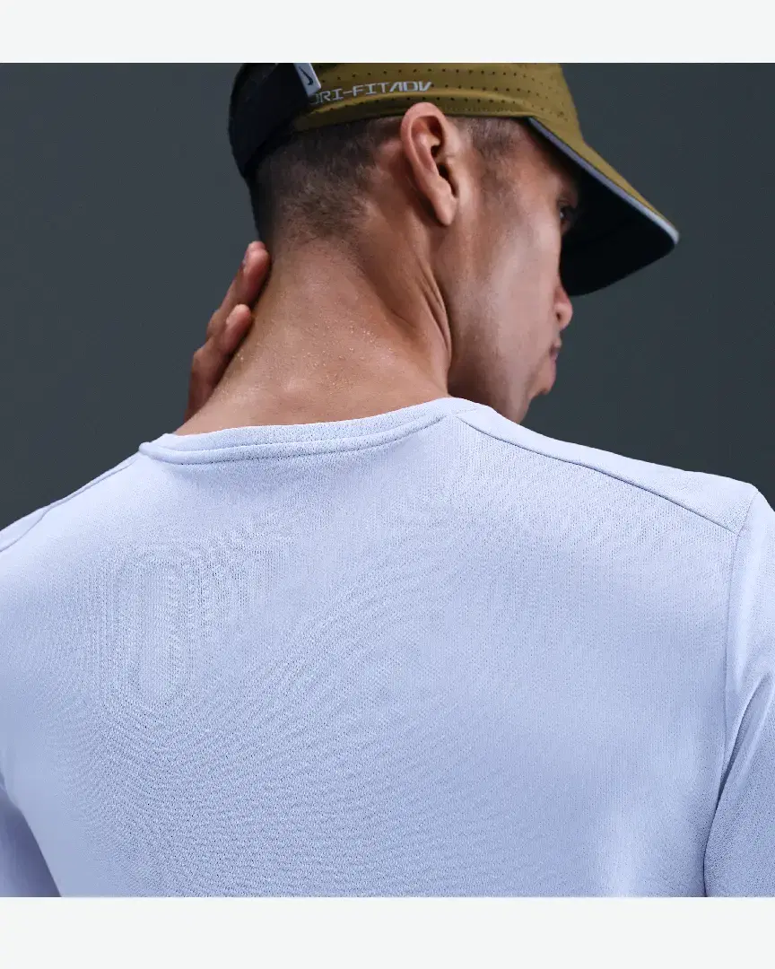 Tee-Shirt Nike M Nk Df Uv Miler Ss M - DV9315-057 (1) au meilleur prix !