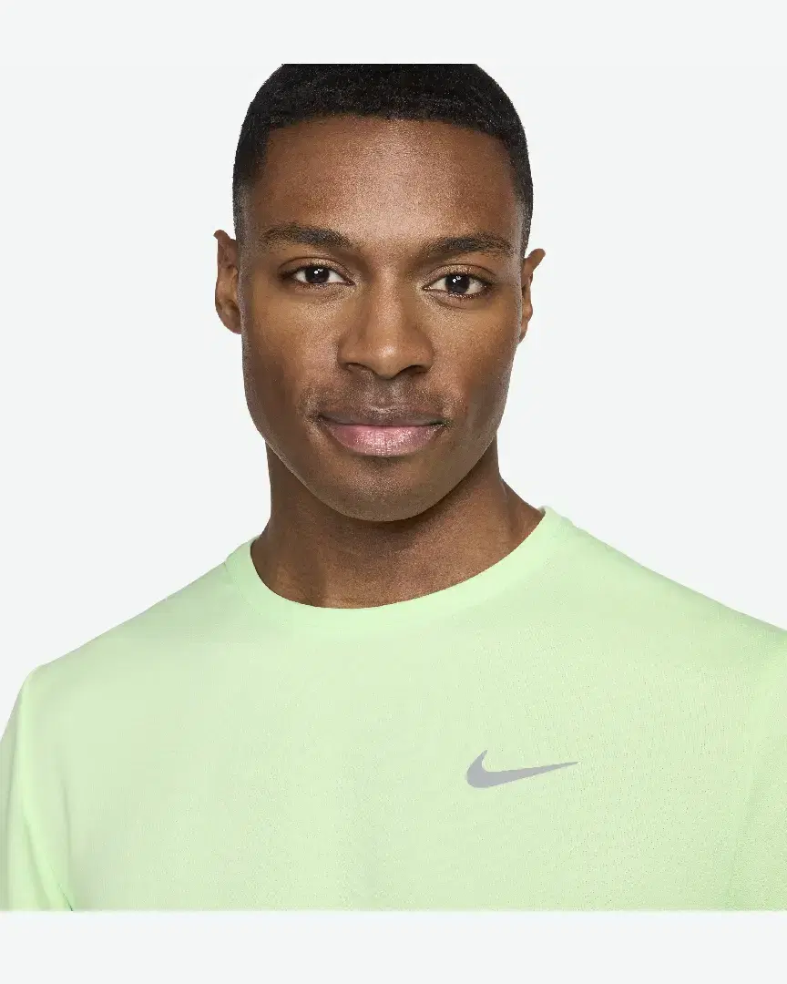 Tee-Shirt Nike M Nk Df Uv Miler Ss M - DV9315-376 (2) au meilleur prix !