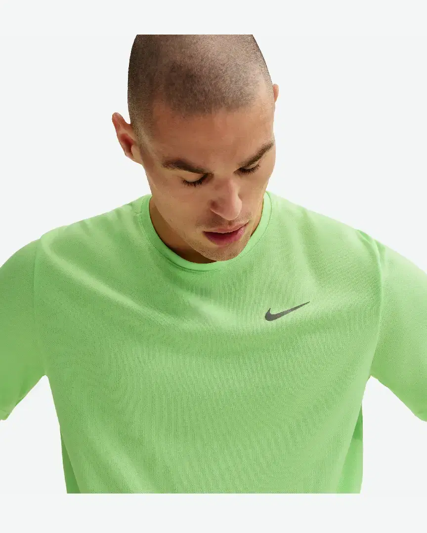 Tee-Shirt Nike M Nk Df Uv Miler Ss M - DV9315-377 (2) au meilleur prix !