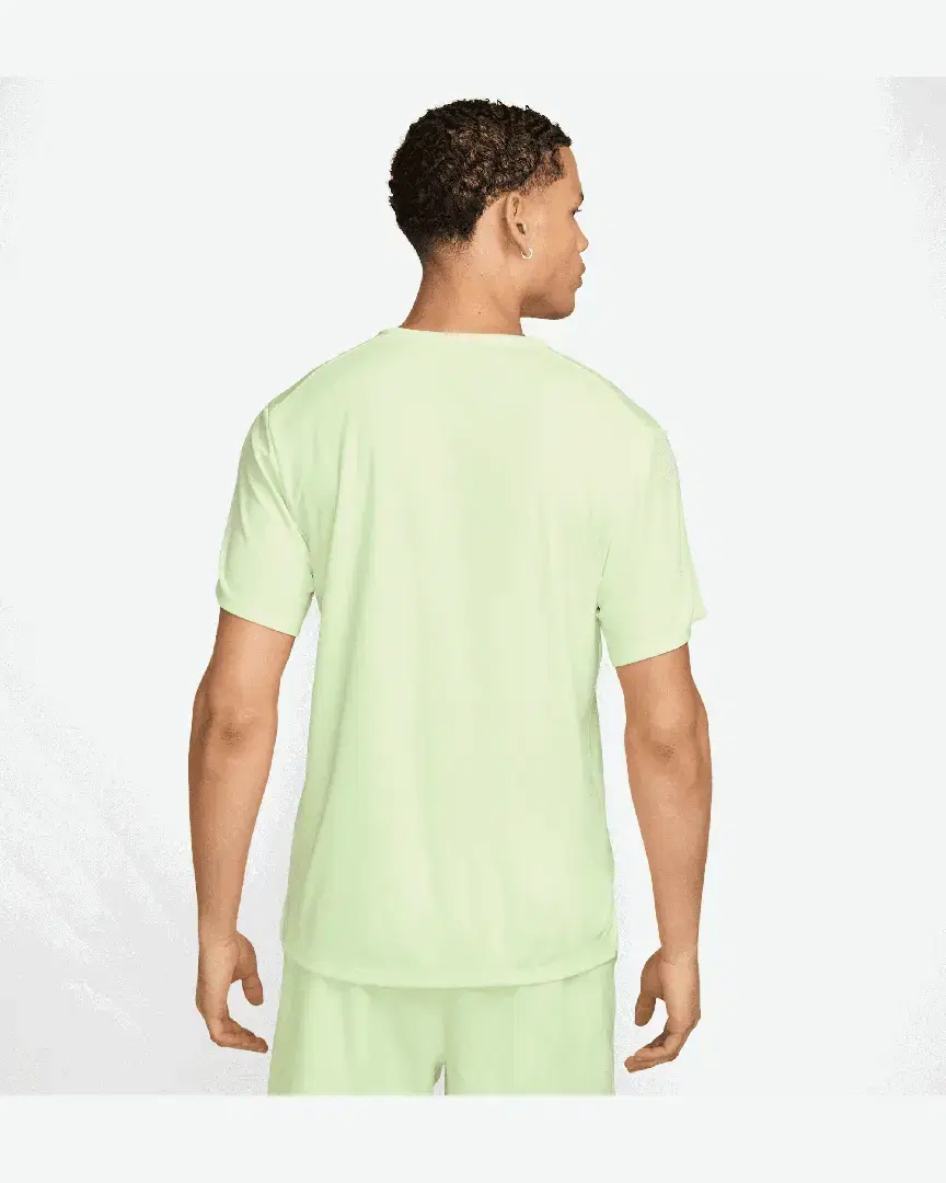 Tee-Shirt Nike M Nk Df Uv Miler Ss M - DV9315-701 (1) au meilleur prix !