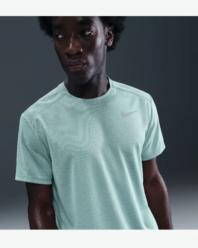Tee-Shirt À Manches Courtes Et Motifs Nike Miler M