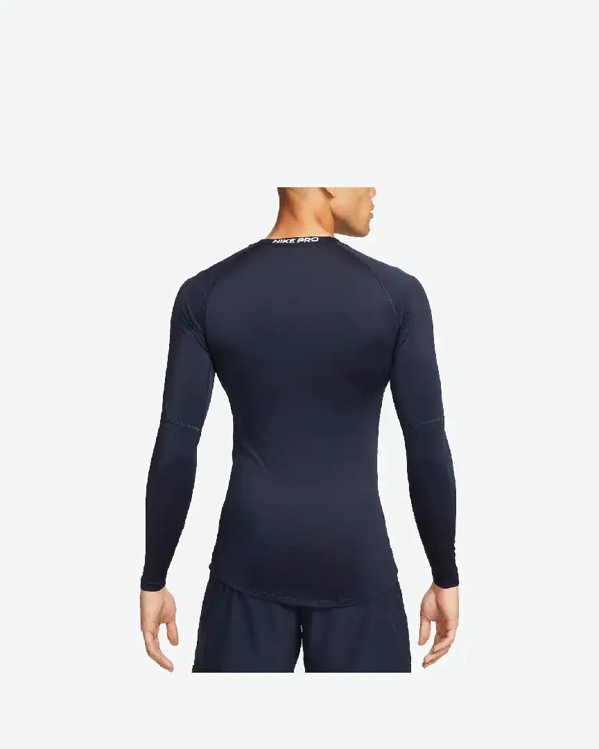 Tee-Shirt À Manches Longues Nike M Np Df Tight Top Ls M - FB7919-451 (1) au meilleur prix !