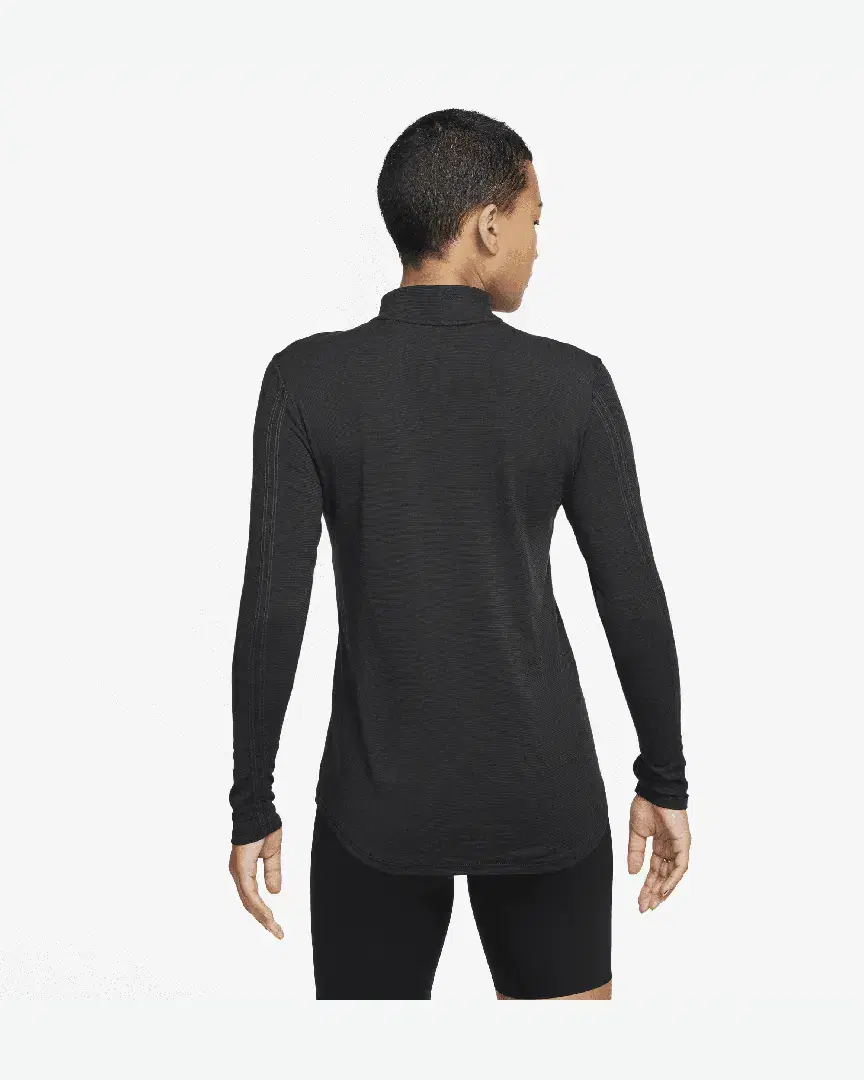 Tee-Shirt En Laine À Manches Longues Nike Dri-Fit Swift W - FB4438-010 (1) au meilleur prix !