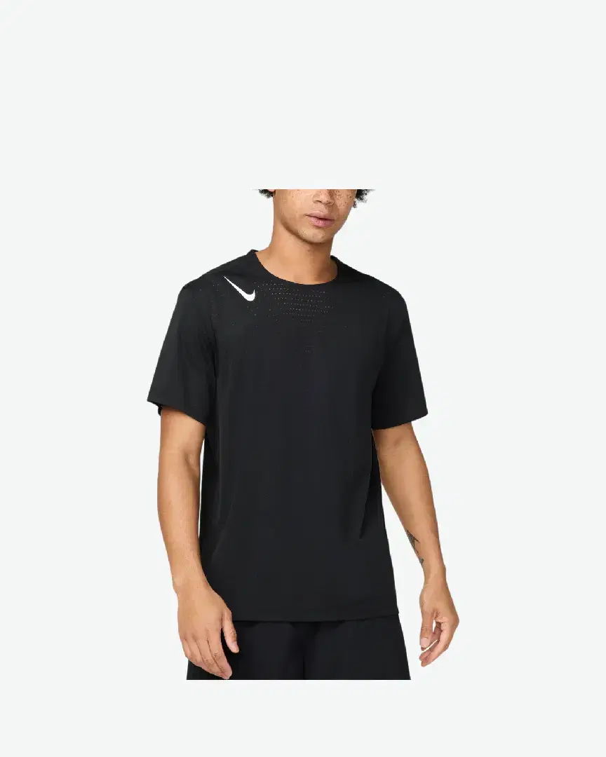 Tee-Shirt Nike Aeroswift M - HJ3377-010 (0) au meilleur prix !