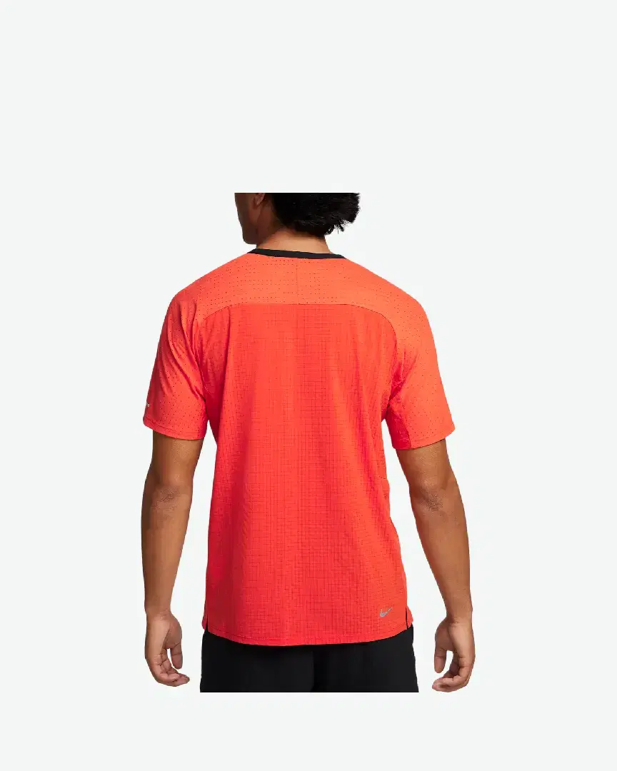 Tee-Shirt Nike M Nk Df Solar Chase Ss Top M - DV9305-809 (1) au meilleur prix !