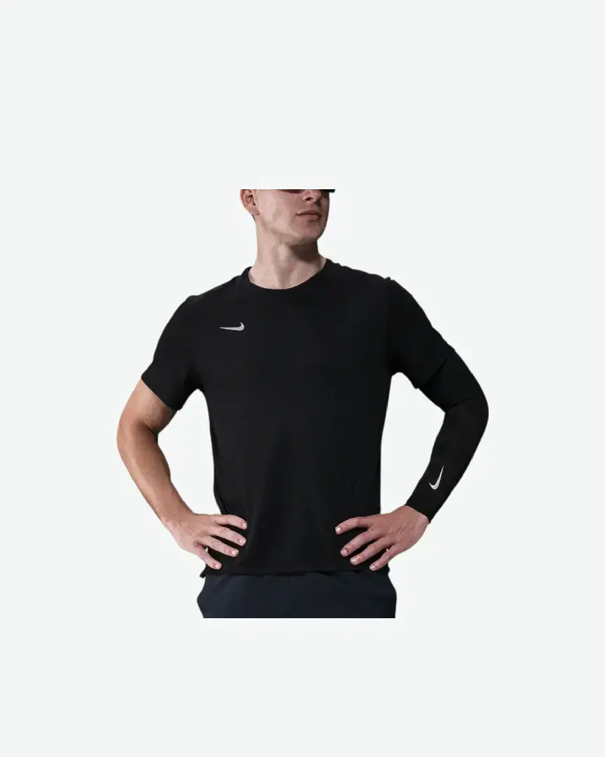 Tee-Shirt Nike Miler Breathe M - HJ4181-010 (0) au meilleur prix !