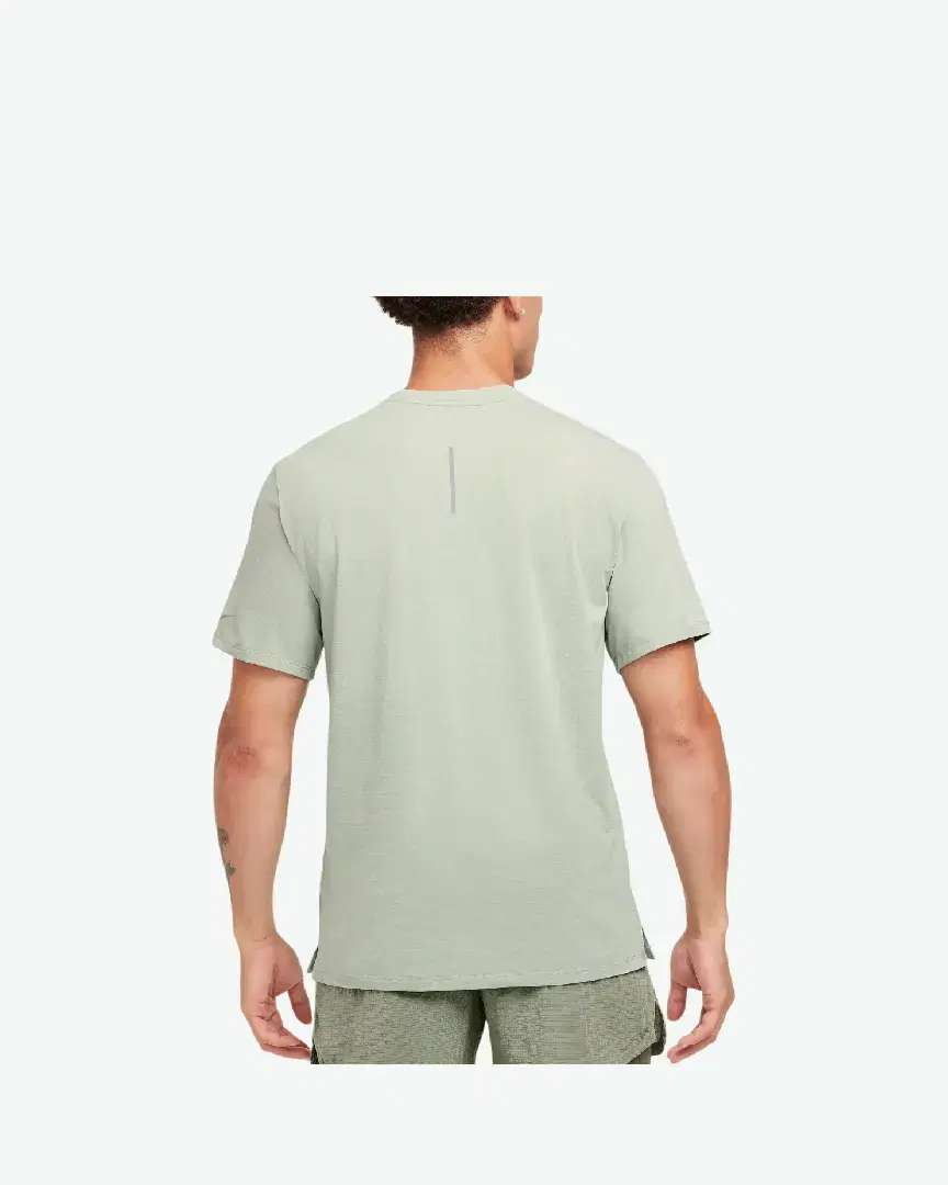 Tee-Shirt Nike Rise 365 Run Division M - FZ1129-370 (1) au meilleur prix !