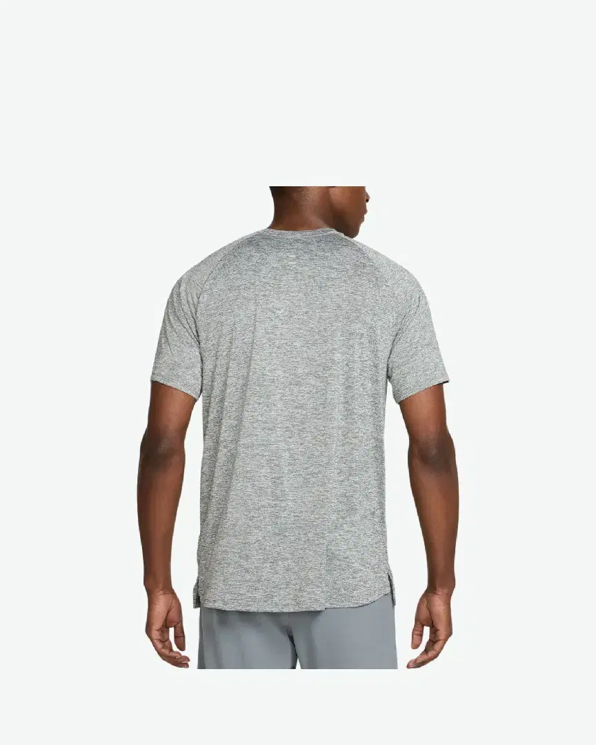 Tee-Shirt Nike Stride M - HV5203-084 (1) au meilleur prix !