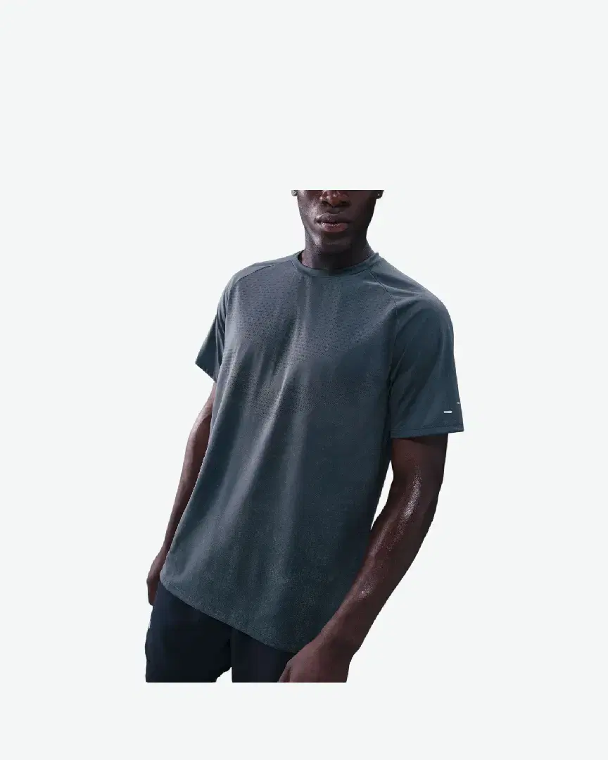 Tee-Shirt À Manches Courtes Et Motifs Réfléchissants Dri-Fit Adv Nike Stride M - IH7495-437 (0) au meilleur prix !