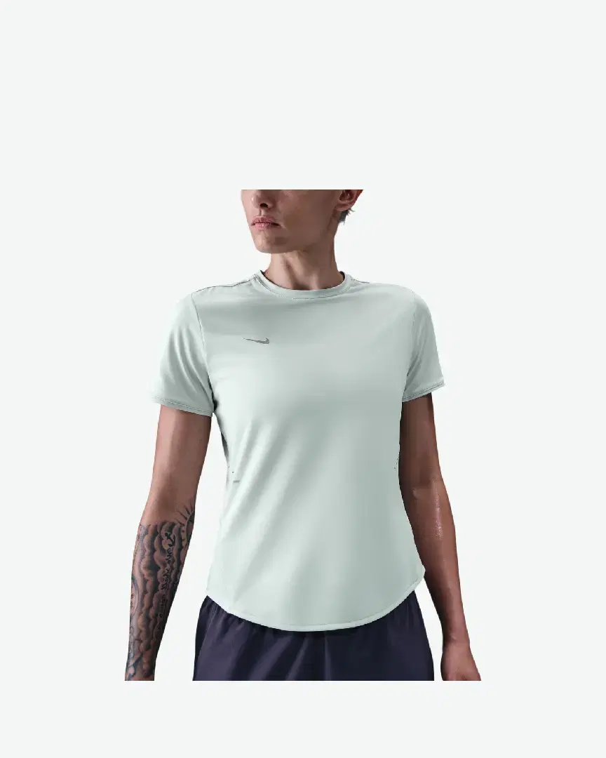 Tee-Shirt À Manches Courtes Dri-Fit Nike Swift Wool W - HM9698-034 (0) au meilleur prix !