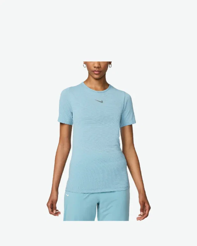 Tee-Shirt À Manches Courtes Dri-Fit Nike Swift Wool W